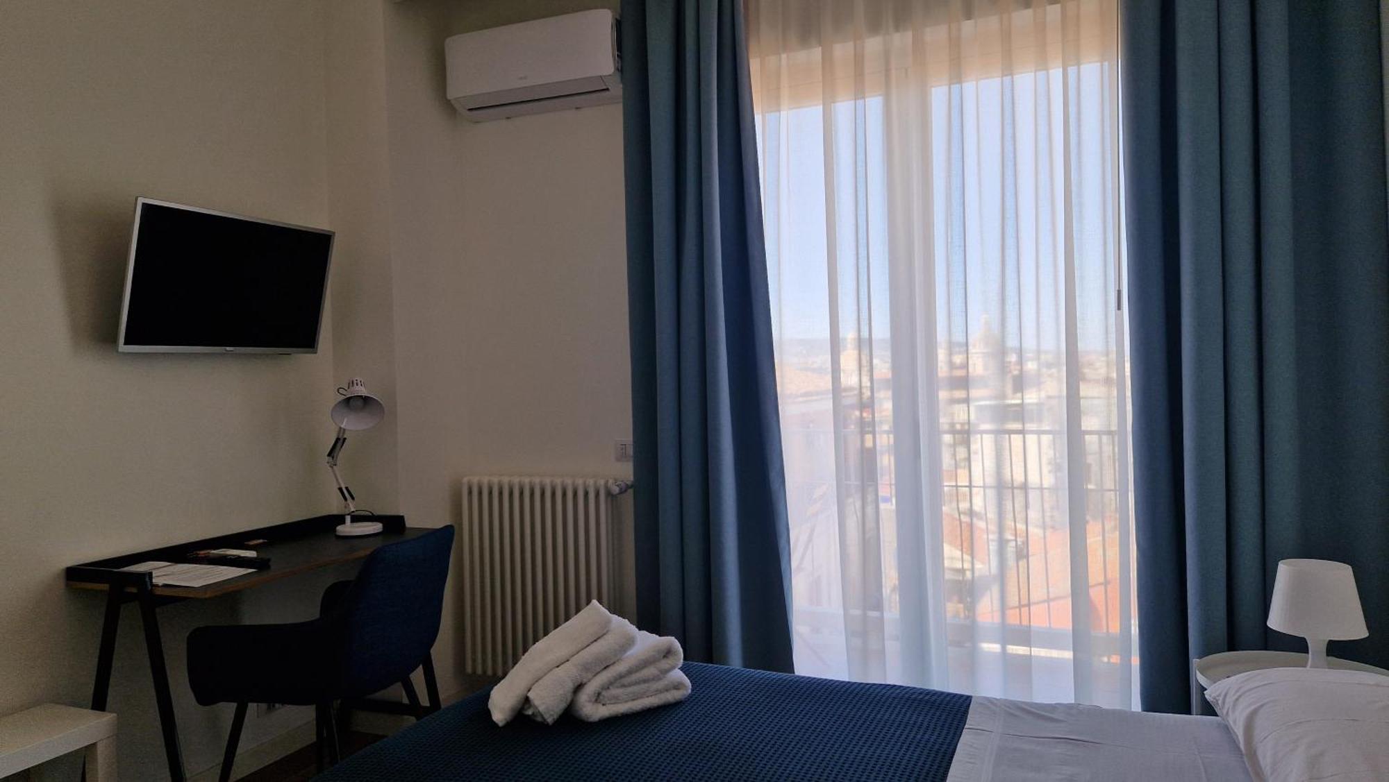 Orlando Rooms Catania Ngoại thất bức ảnh